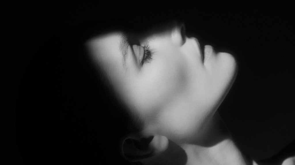 Carita video preview