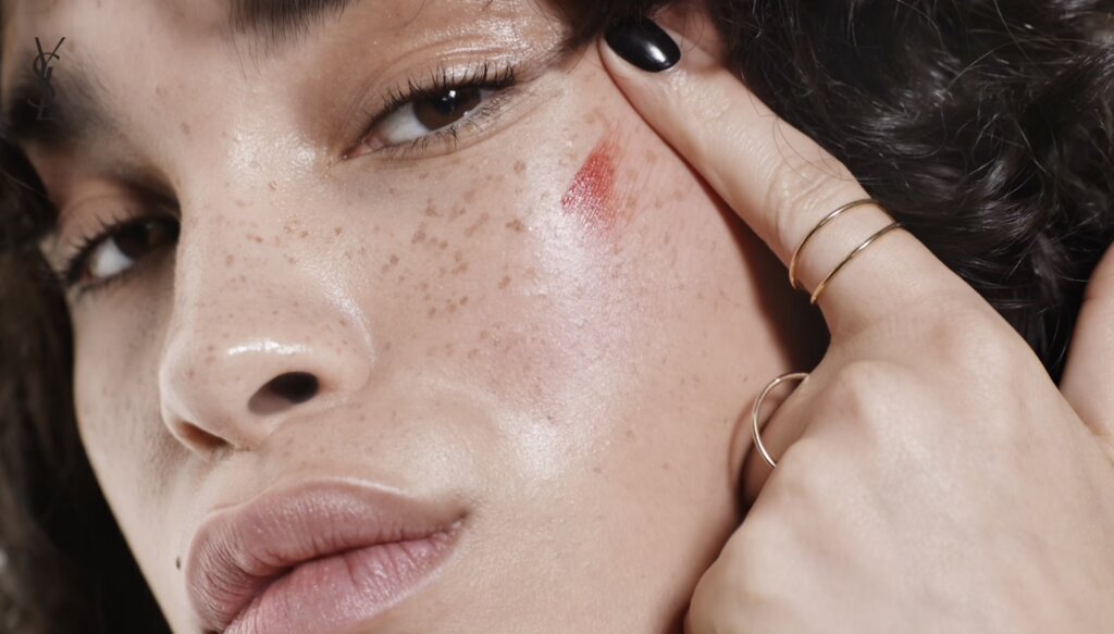 YSL Nu Lip & Scheek video preview