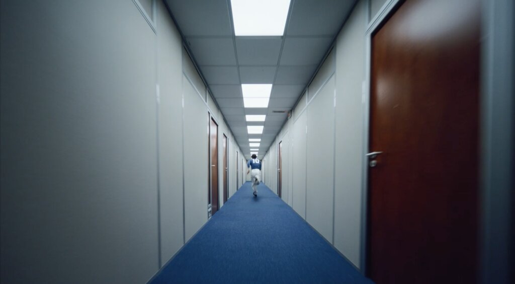 Tom Grennan-Full Attention video preview